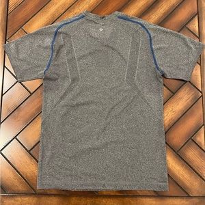 Men’s Lululemon Metal Vent Short Sleeve Shirt